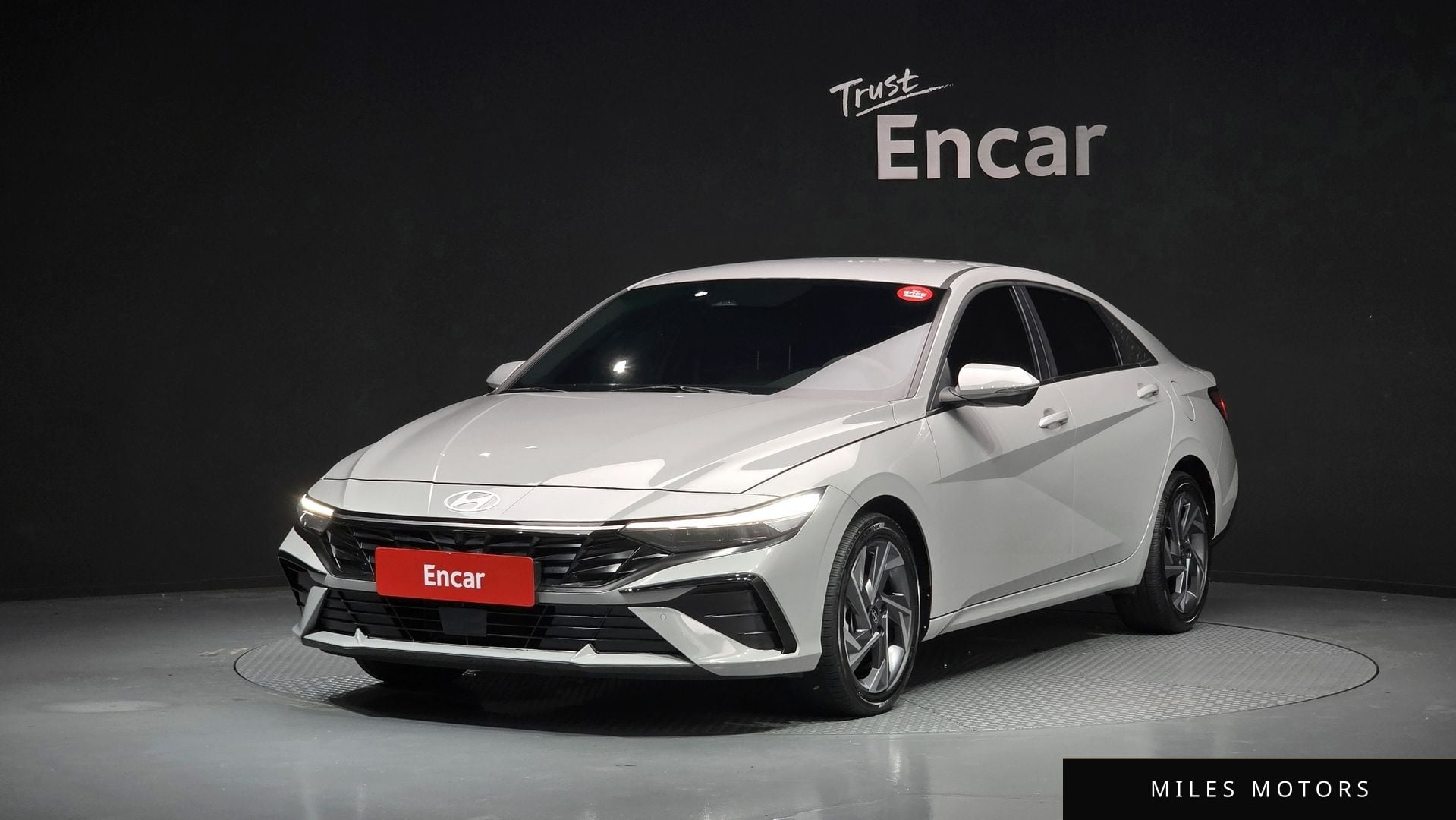 Hyundai AVANTE 2024 — фото 1 из 12