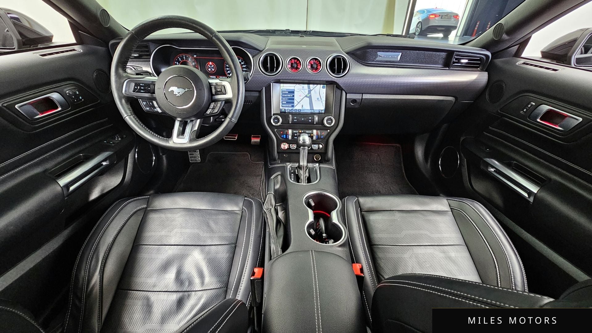 Ford Mustang 2019 — миниатюра 7