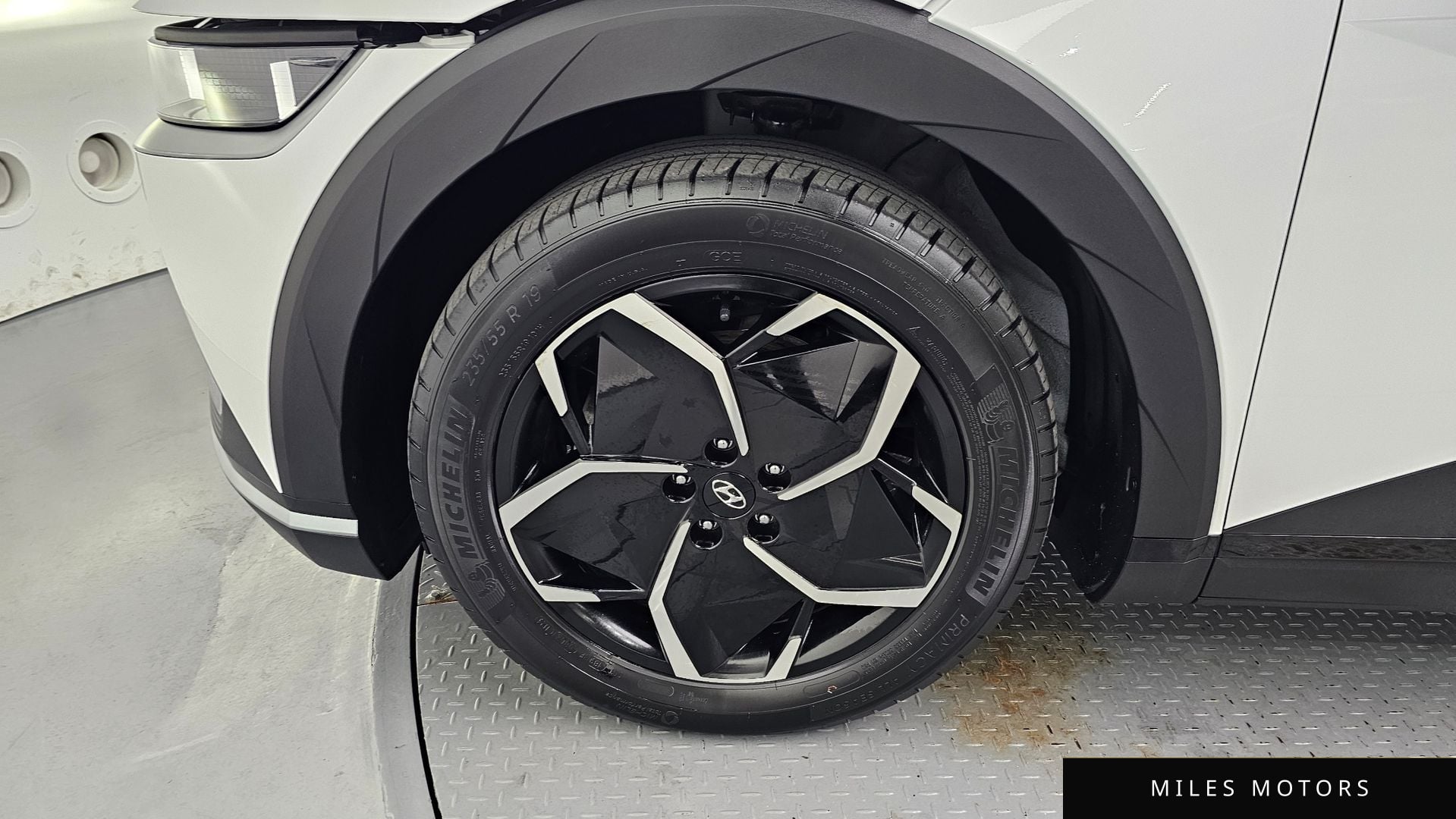 Hyundai Ioniq5 2023 — миниатюра 5