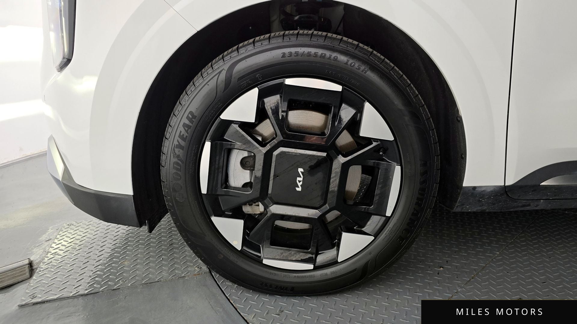 Kia Canival 2025 — миниатюра 5