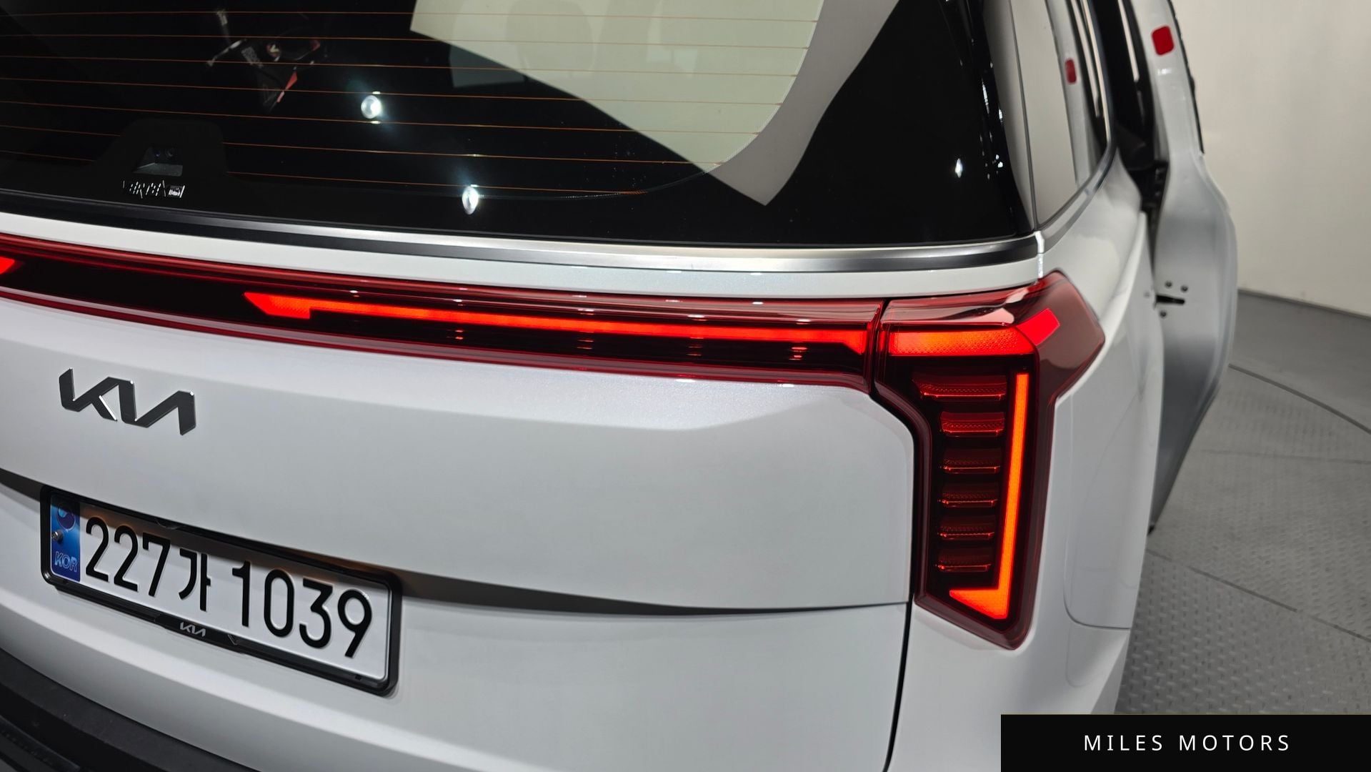 Kia Canival 2025 — миниатюра 9