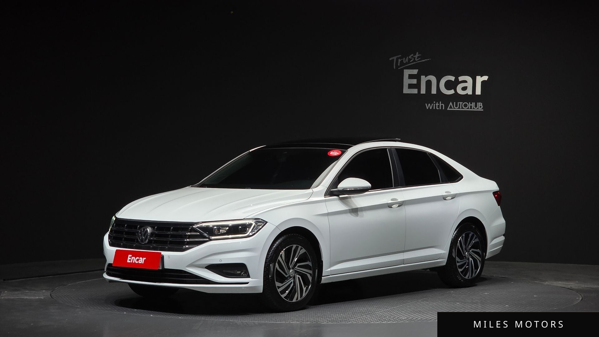 Volkswagen Jetta 2021 — фото 1 из 12