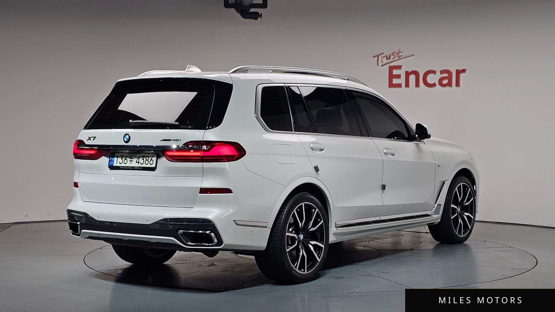 BMW X7 (G07) 2021 — фото 1 из 12