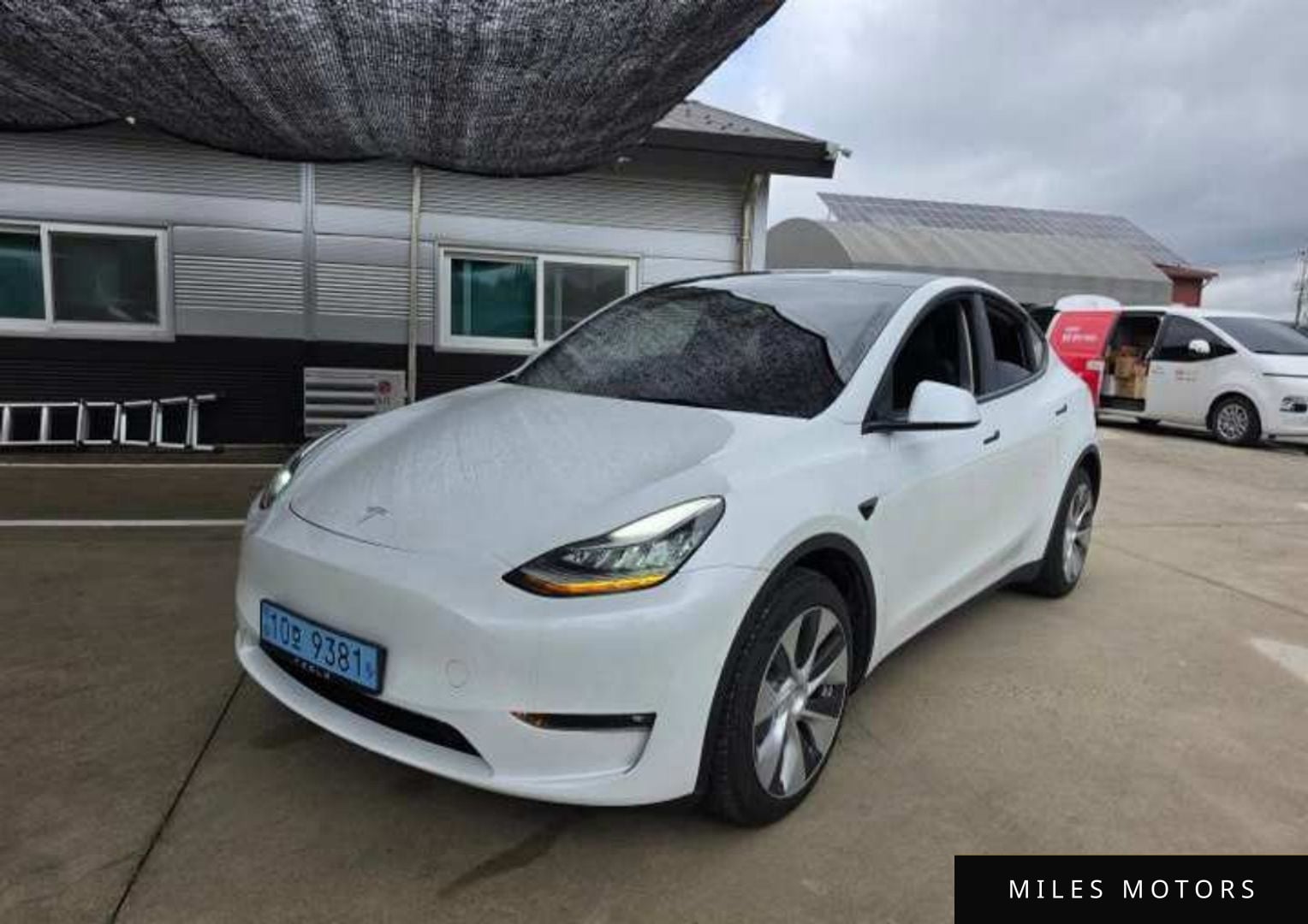 Tesla Model Y 2022 — миниатюра 2