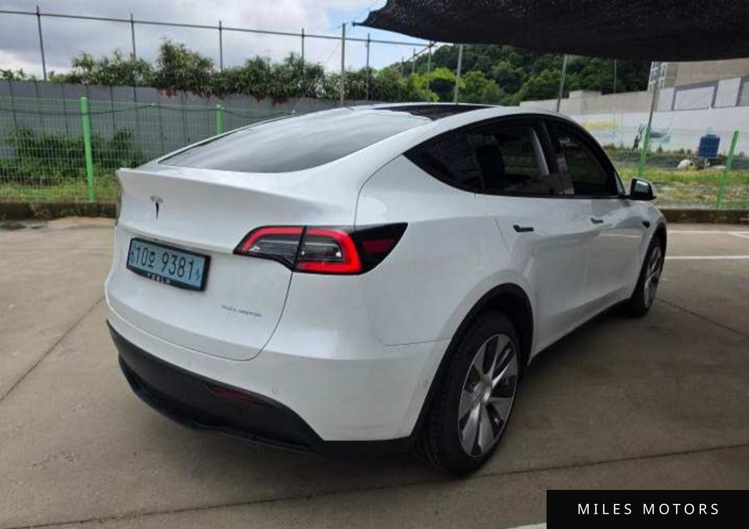 Tesla Model Y 2022 — миниатюра 6