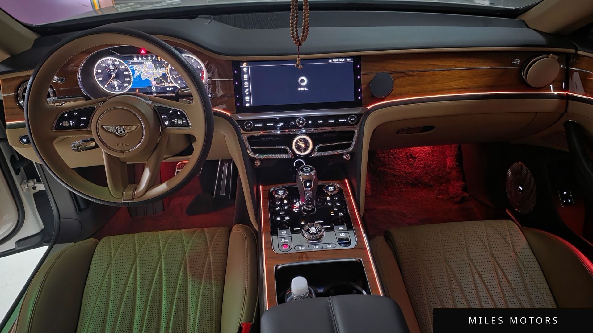 Bentley Flying Spur 2022 — миниатюра 9