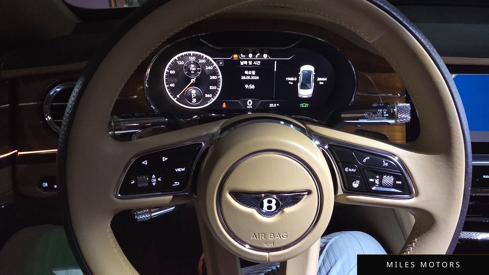 Bentley Flying Spur 2022 — миниатюра 10