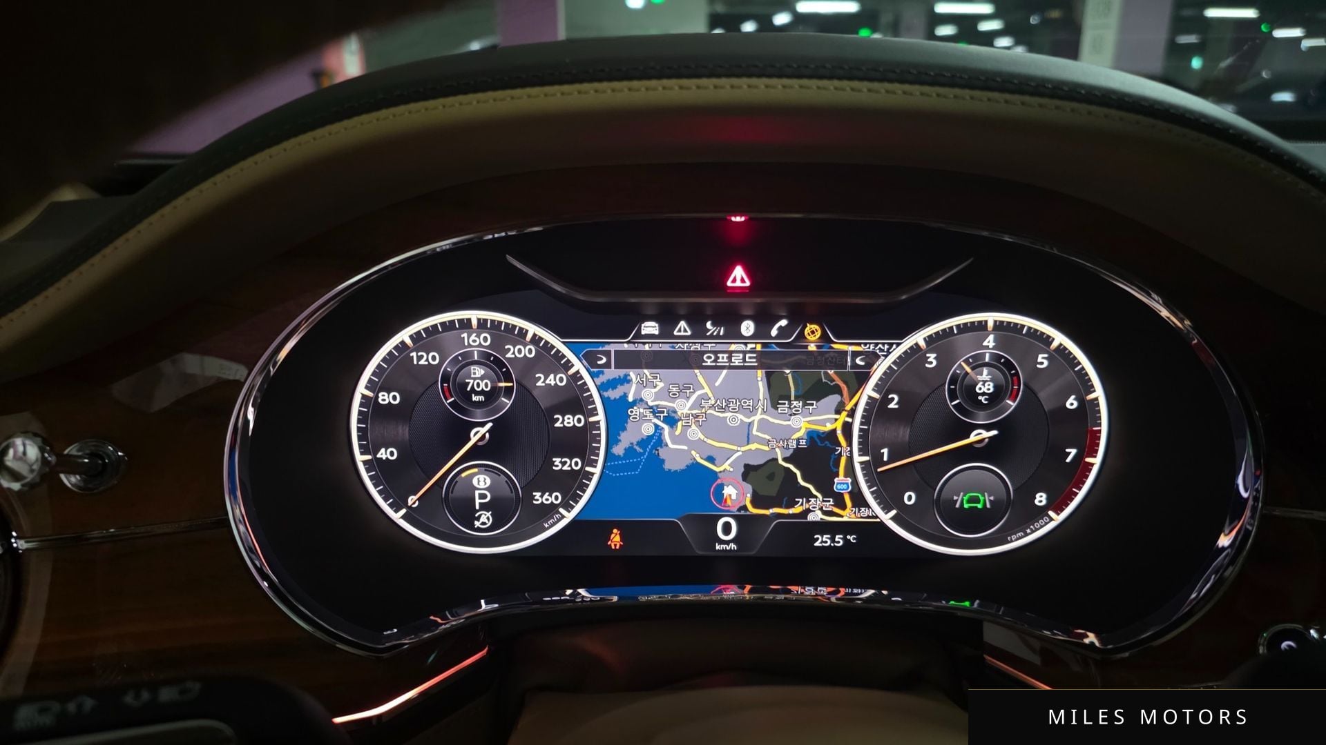 Bentley Flying Spur 2022 — миниатюра 11