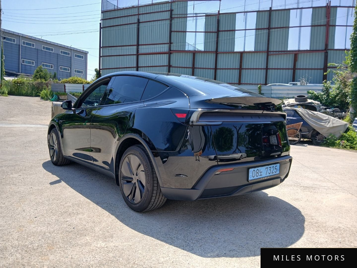 Tesla Model Y 2026 — миниатюра 3