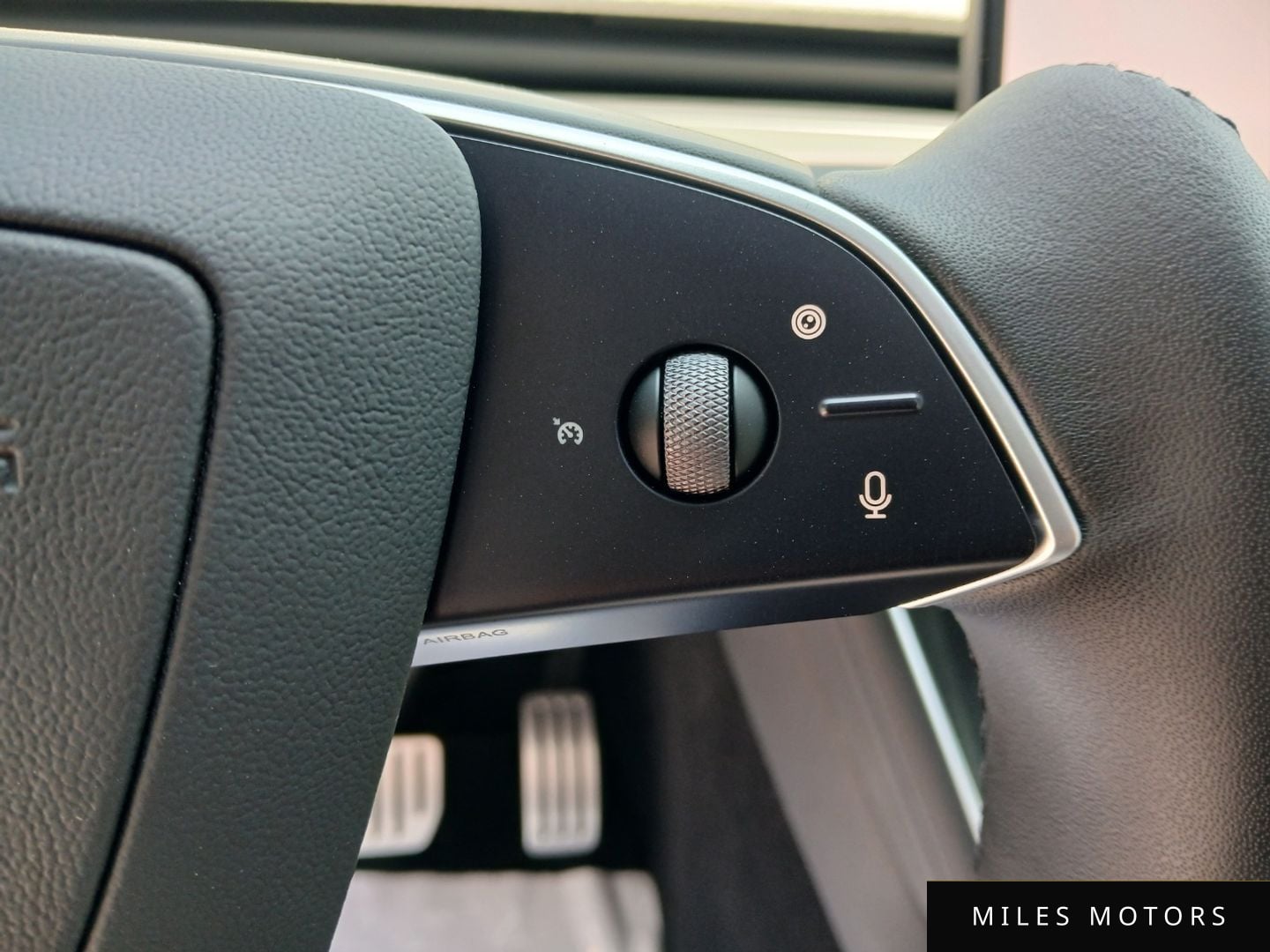 Tesla Model Y 2026 — миниатюра 8
