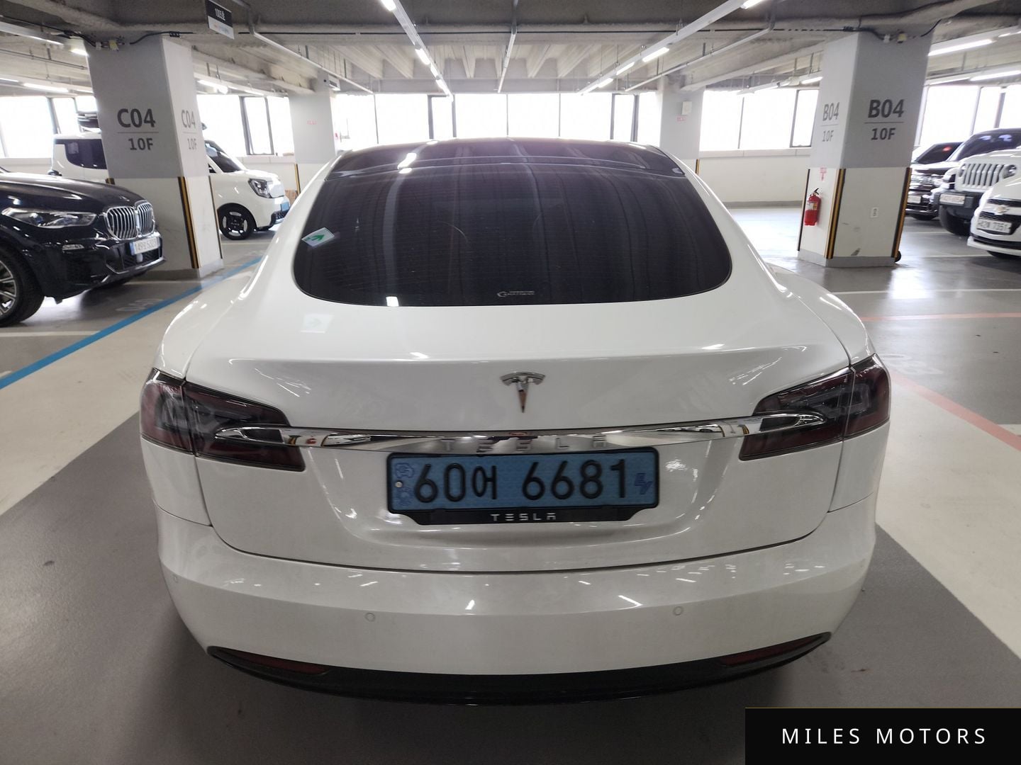 Tesla Model S 2020 — миниатюра 5