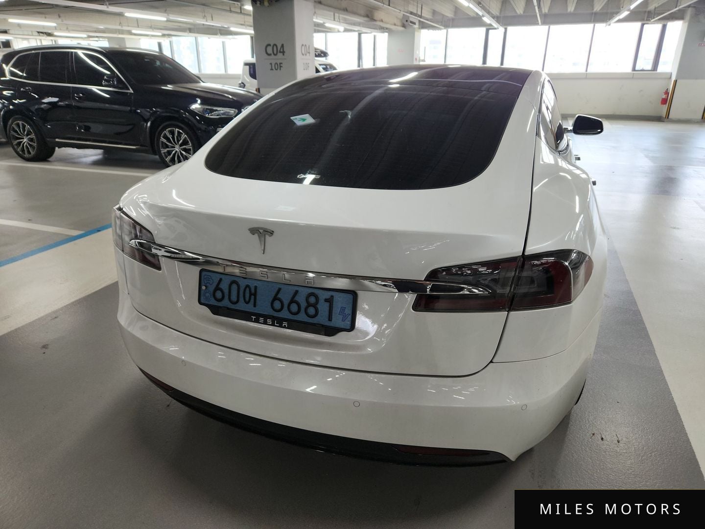 Tesla Model S 2020 — миниатюра 6