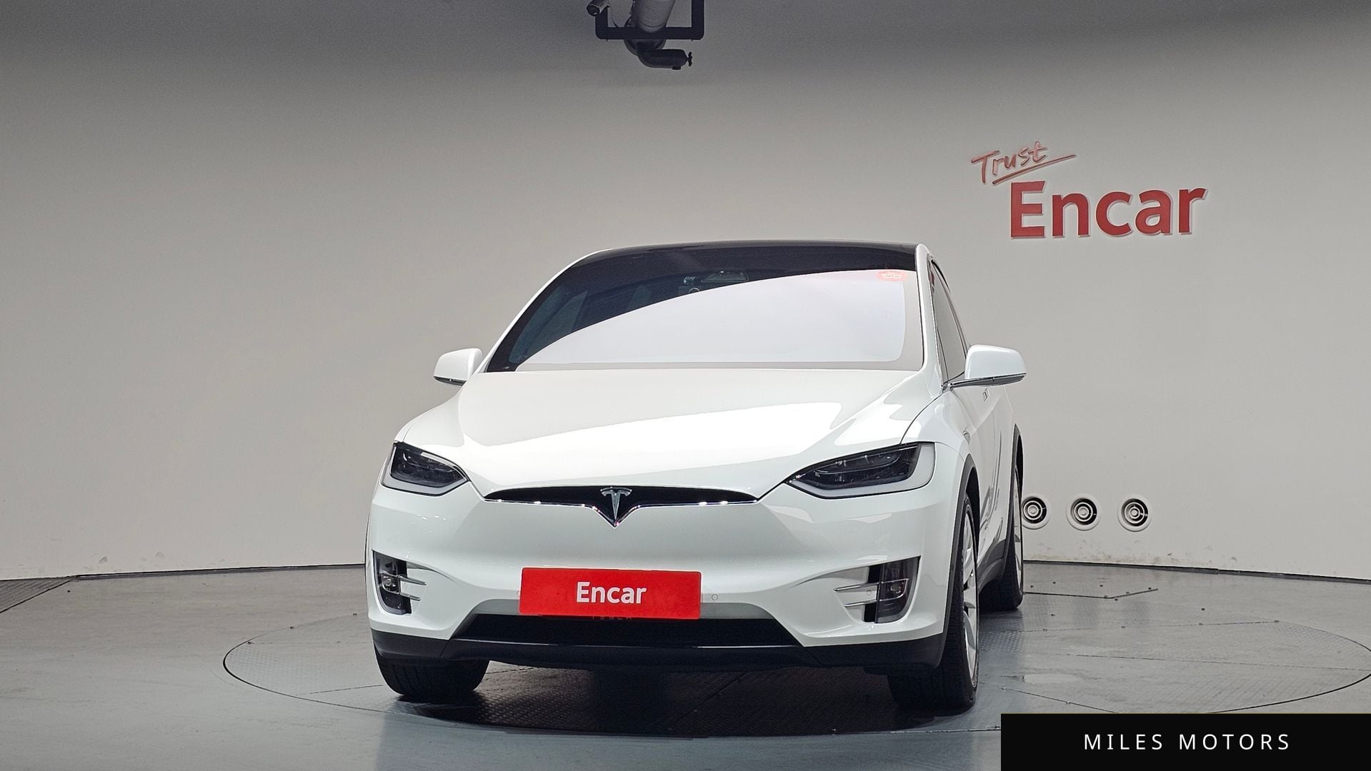 Tesla Model X 2018 — миниатюра 3