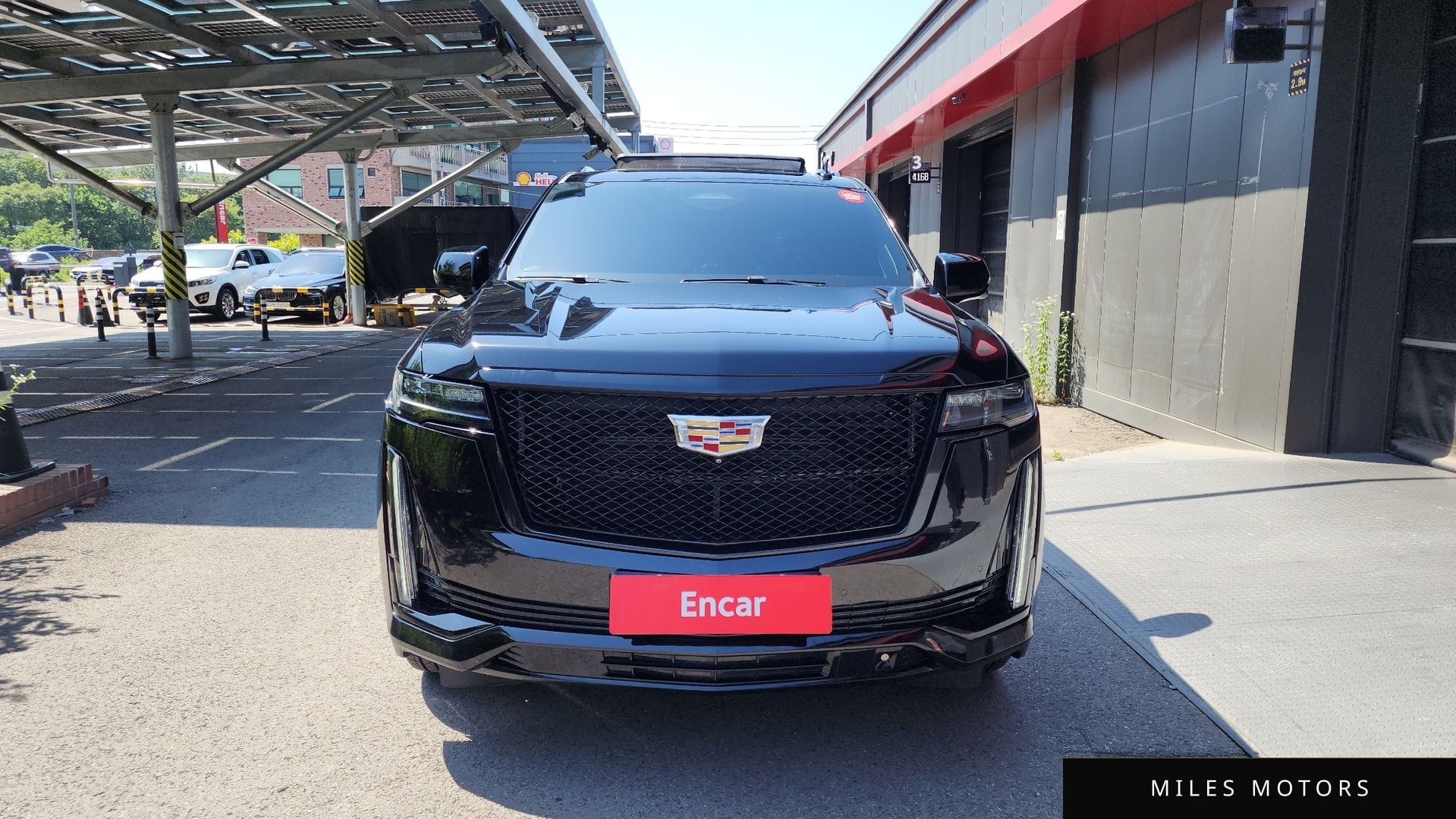 Cadillac Escalade 2023 — миниатюра 3