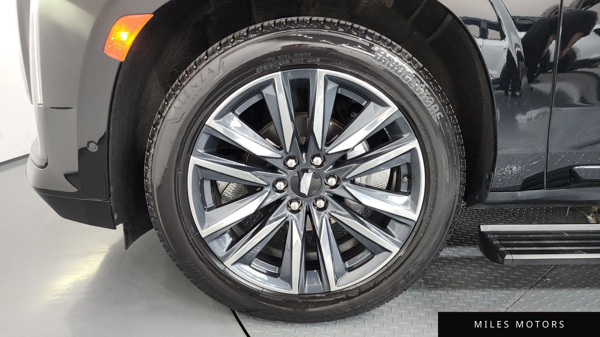Cadillac Escalade 2023 — миниатюра 5