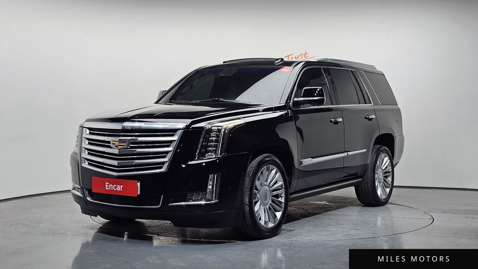 Cadillac Escalade 2019 — фото 1 из 12