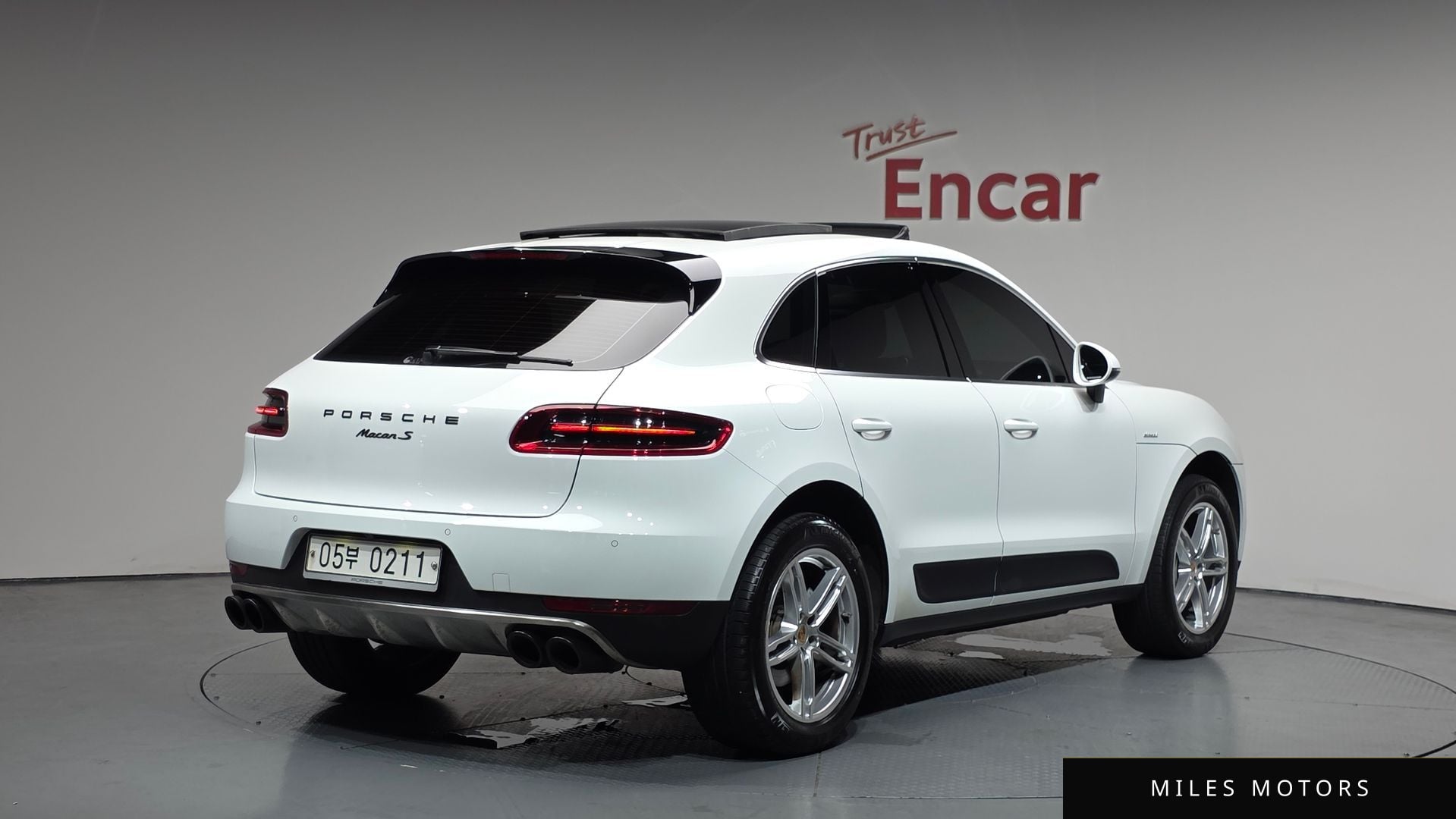 Porsche Macan 2017 — фото 1 из 12