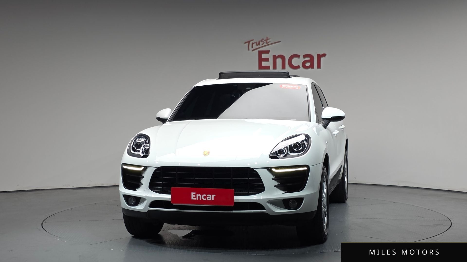 Porsche Macan 2017 — миниатюра 2
