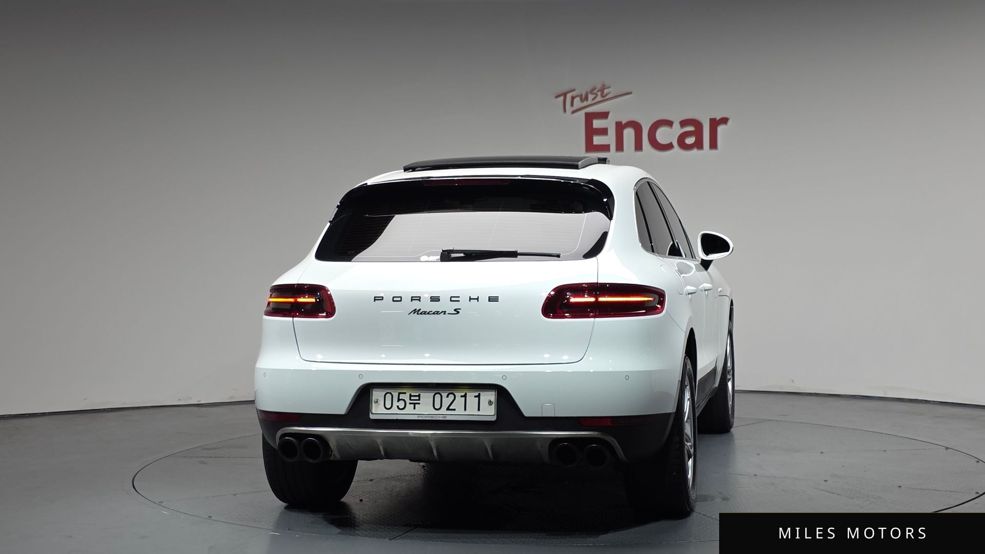 Porsche Macan 2017 — миниатюра 3