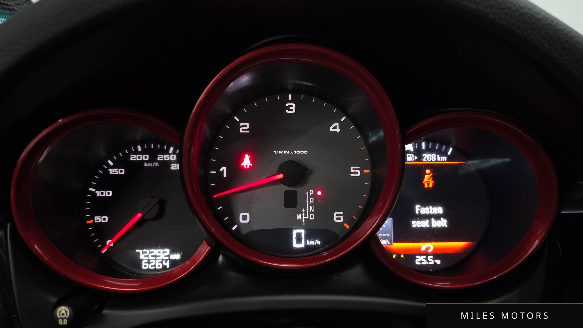 Porsche Macan 2017 — миниатюра 10