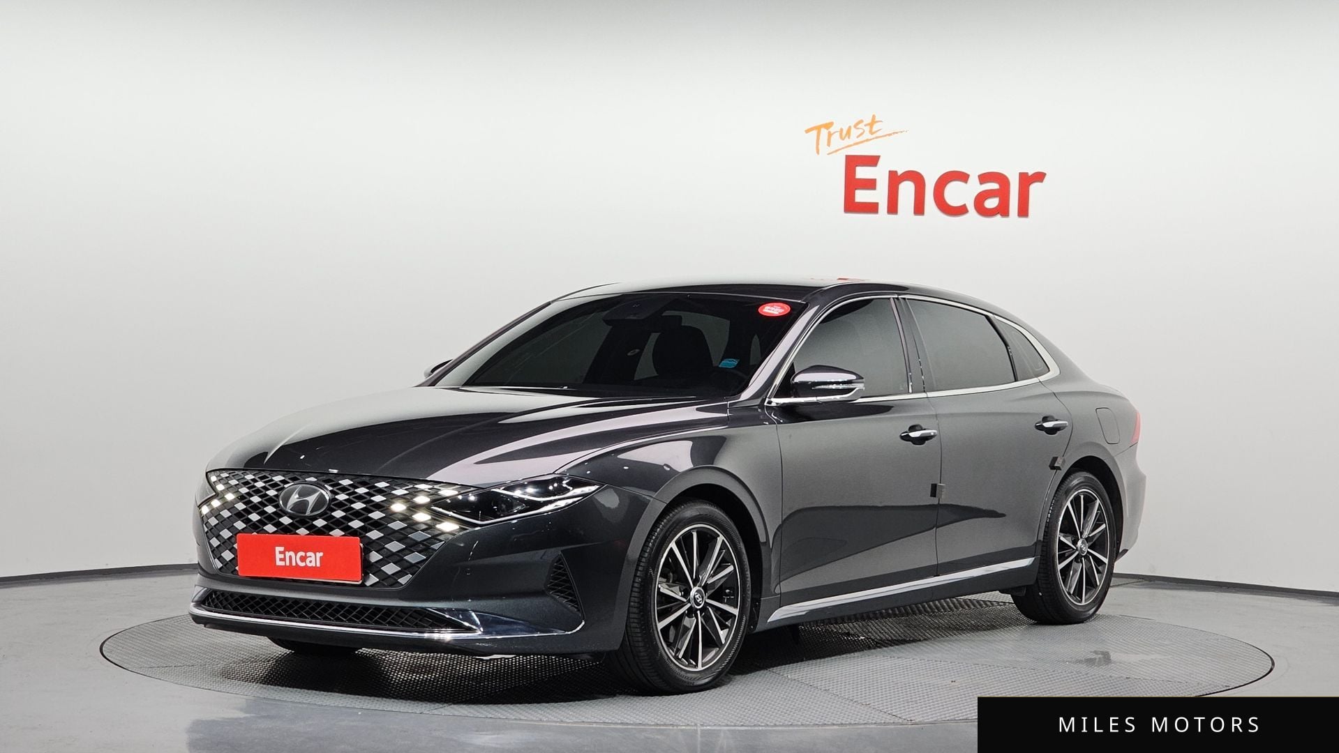 Hyundai Grandeur 2020 — фото 1 из 12