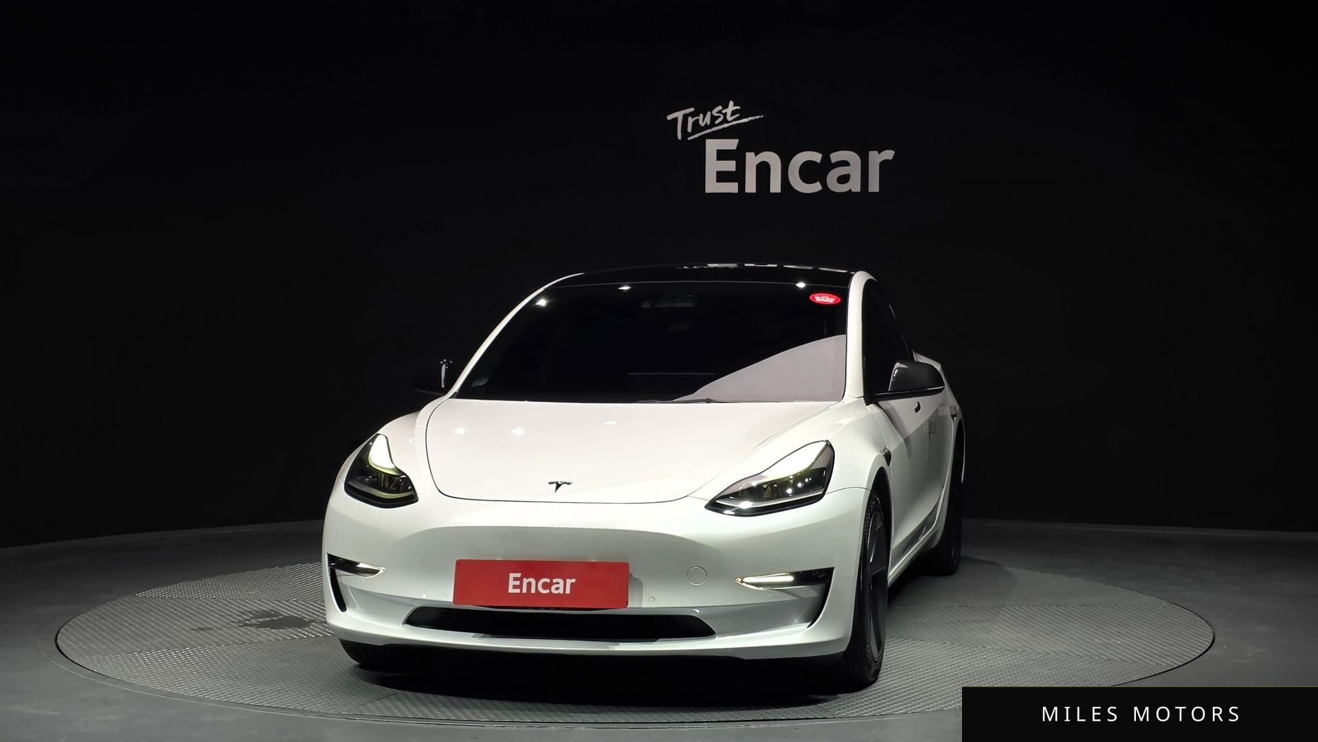 Tesla Model 3 2022 — миниатюра 3