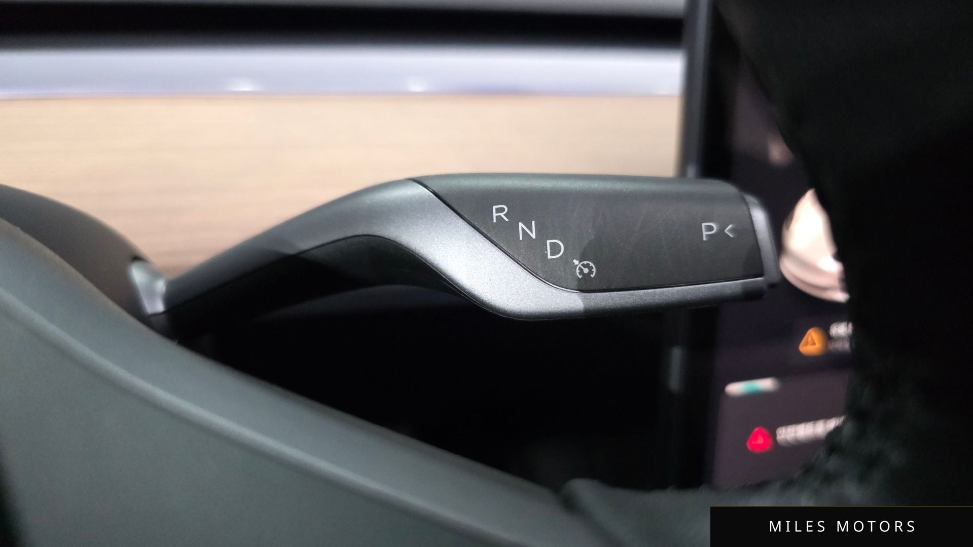 Tesla Model 3 2022 — миниатюра 12