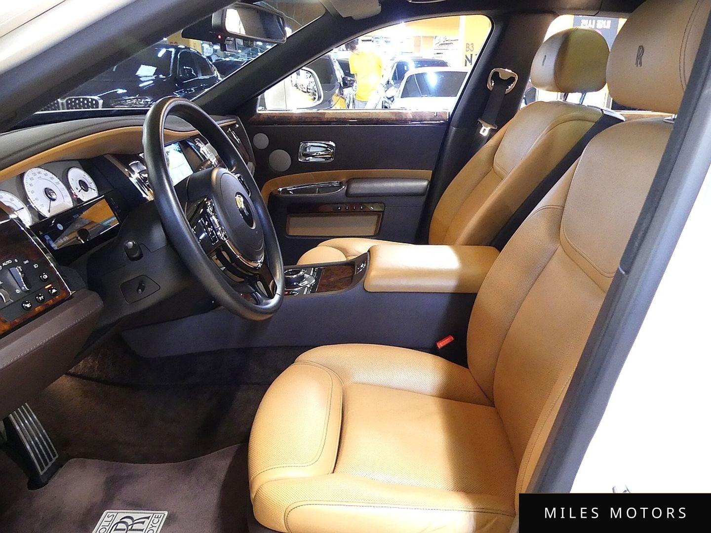 Rolls-Royce Ghost 2018 — миниатюра 7
