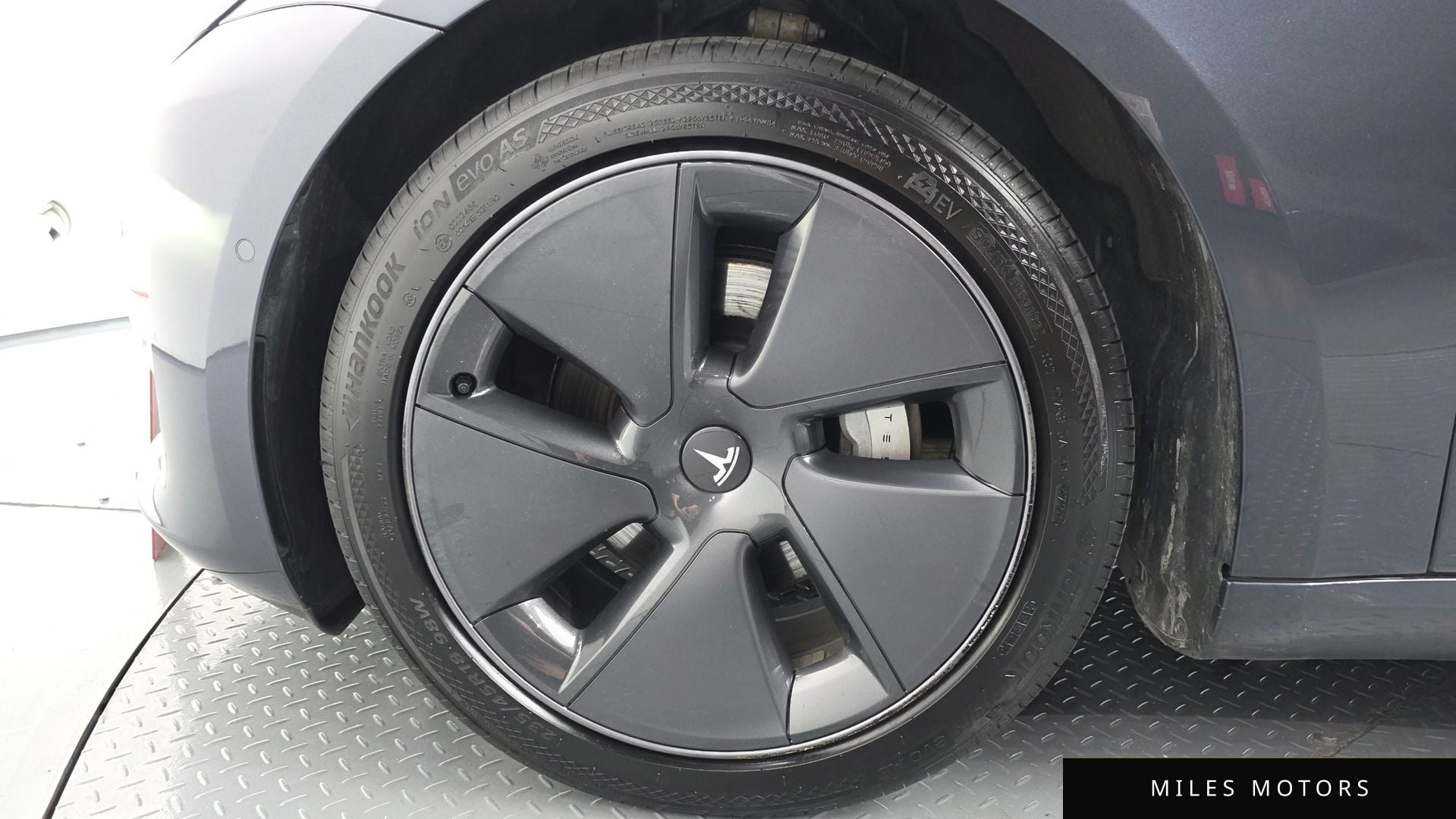 Tesla Model 3 2021 — миниатюра 5
