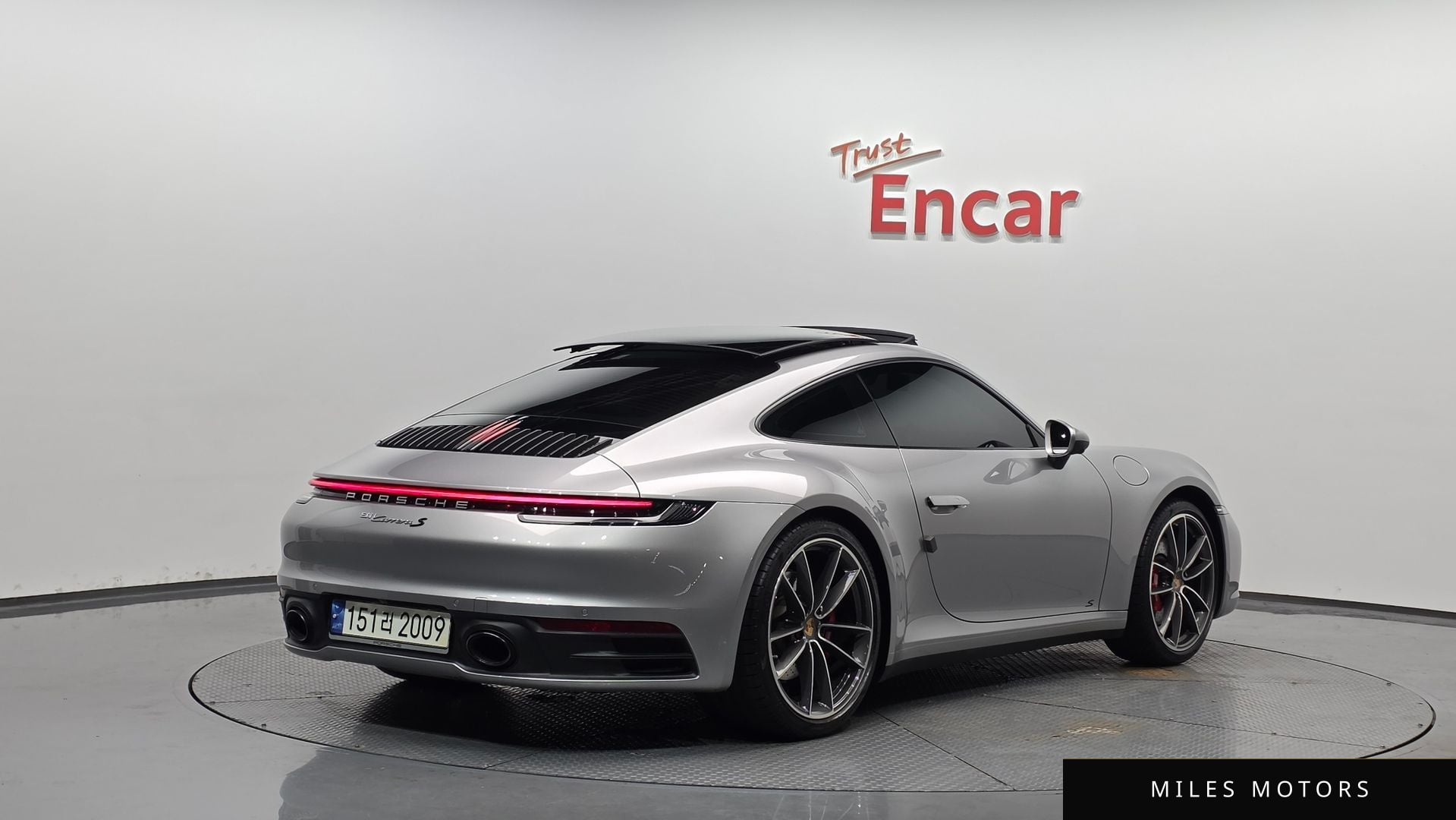 Porsche 911 (992) 2021 — фото 1 из 12