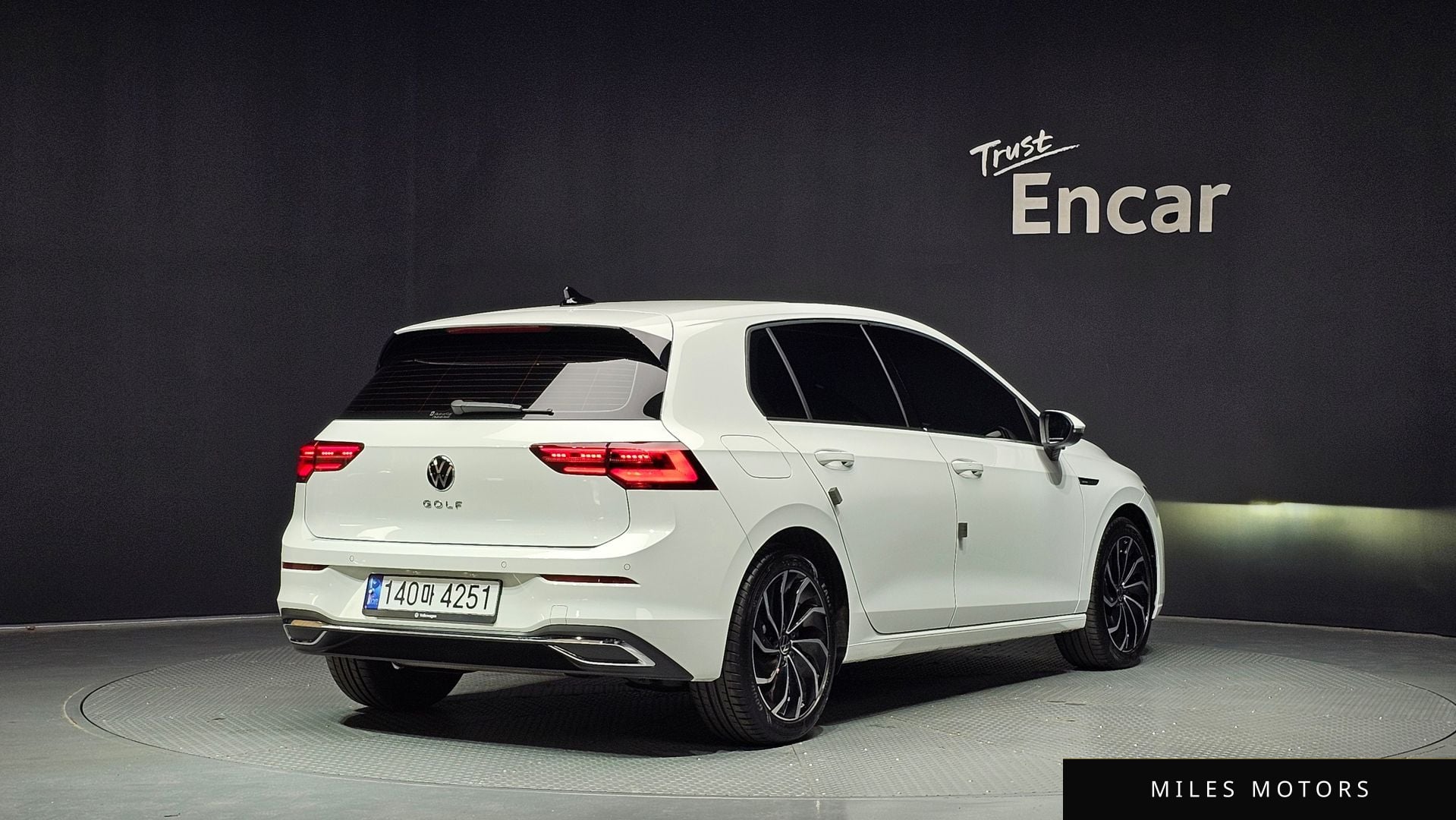 Volkswagen Golf 2024 — миниатюра 2