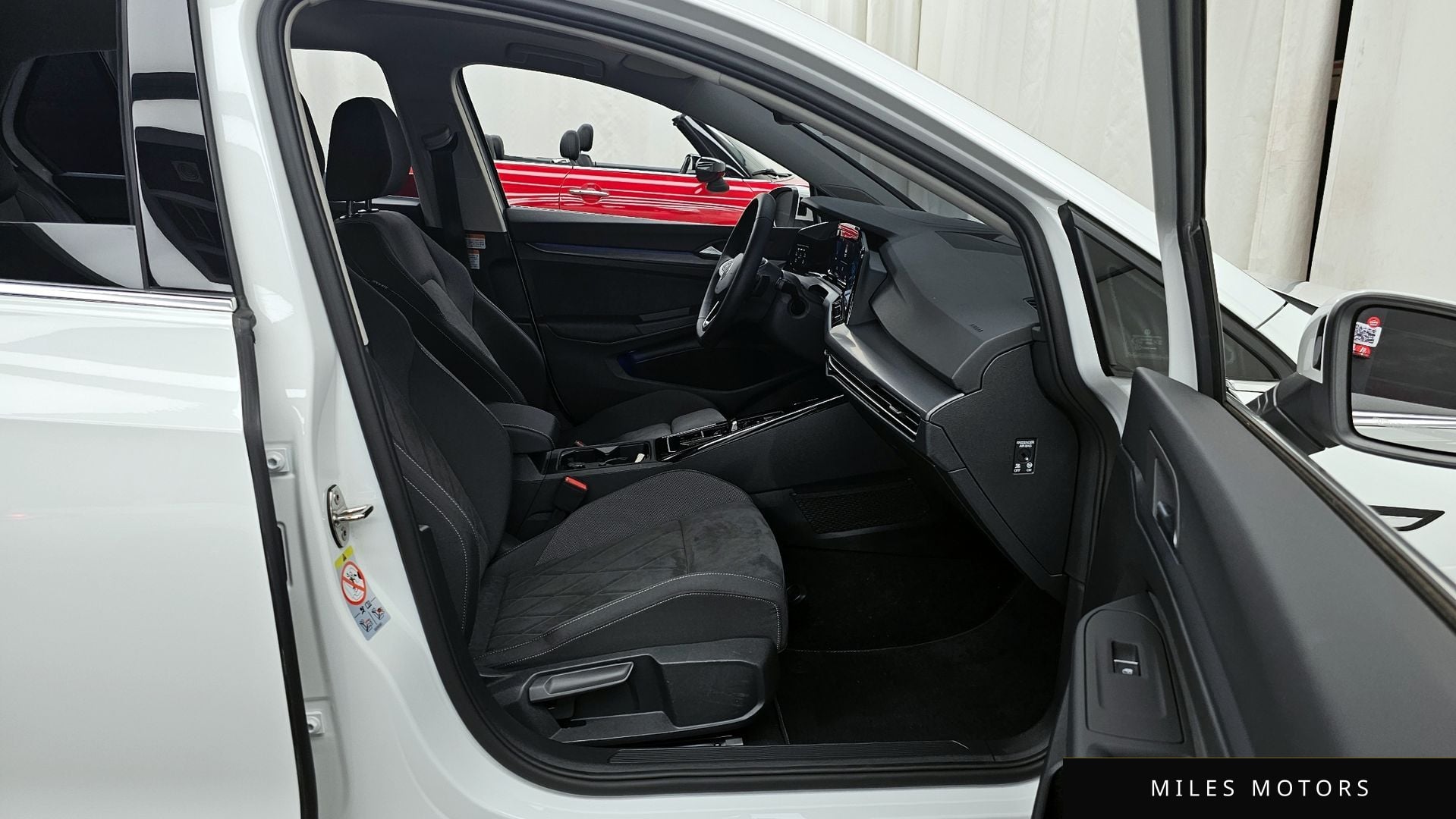 Volkswagen Golf 2024 — миниатюра 11