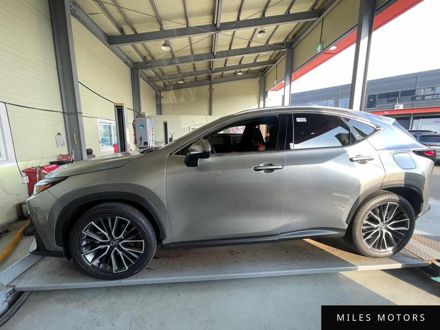Лексус NX350h 2025 — миниатюра 2