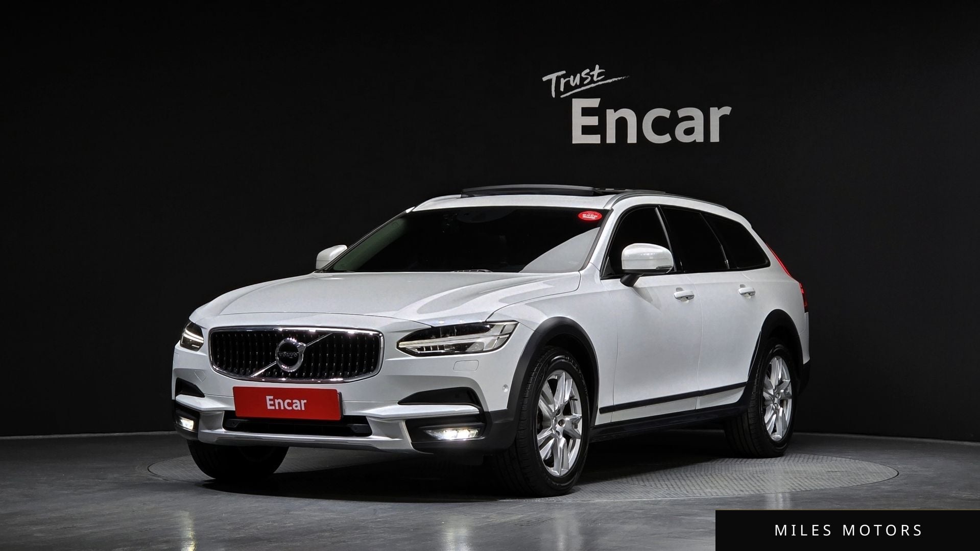 Volvo V90 2017 — фото 1 из 12