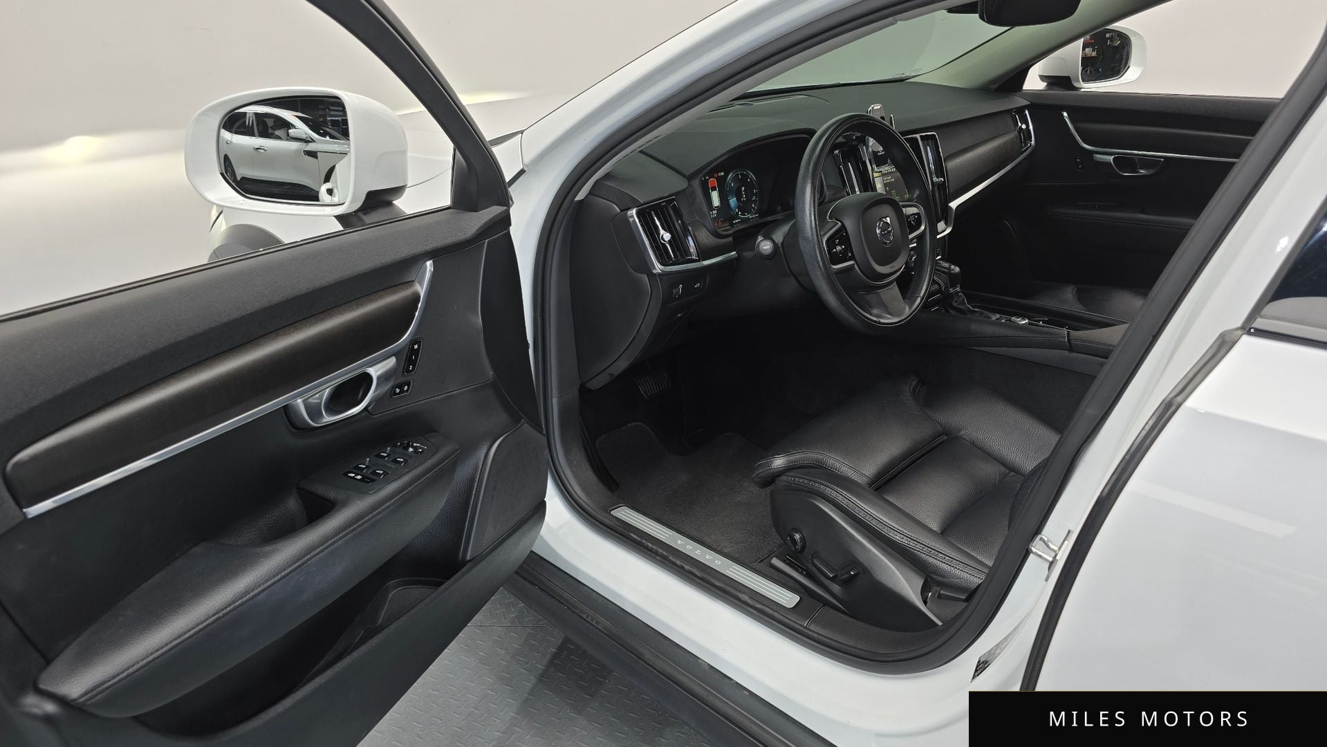 Volvo V90 2017 — миниатюра 10
