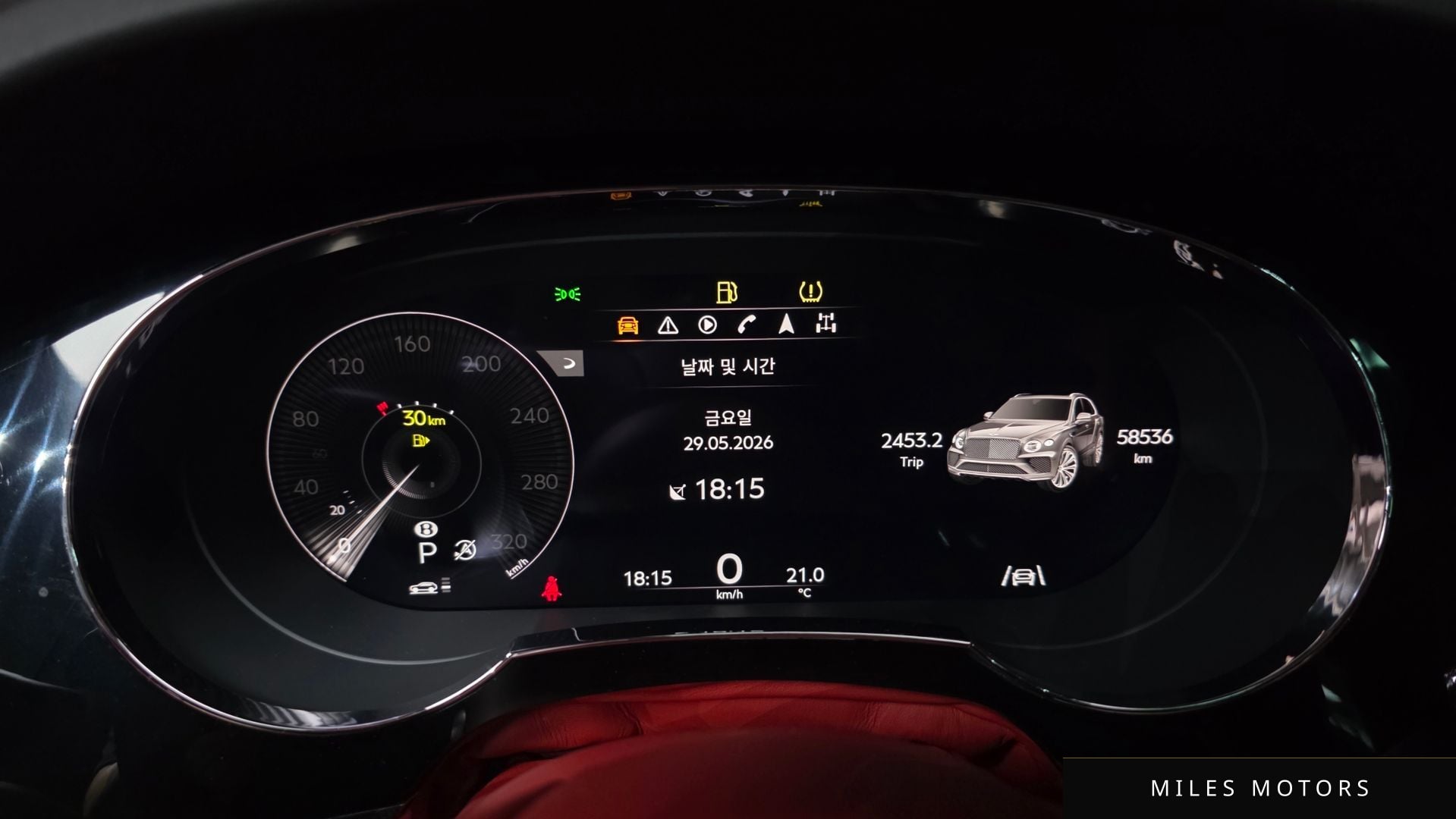Bentley Bentayga 2022 — миниатюра 8