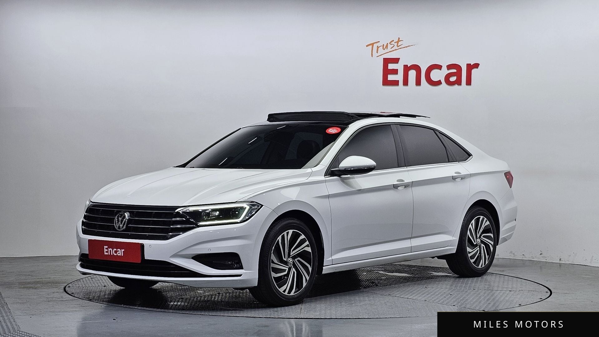 Volkswagen Jetta 2020 — фото 1 из 12