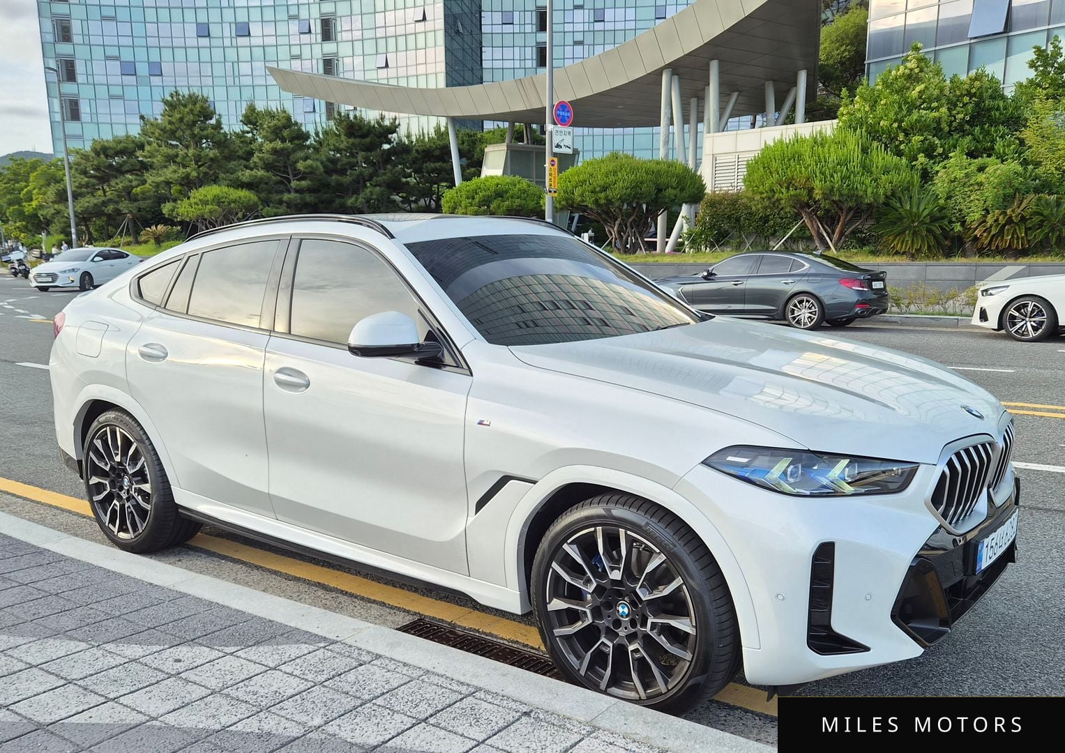 BMW X6 (G06) 2026 — миниатюра 2