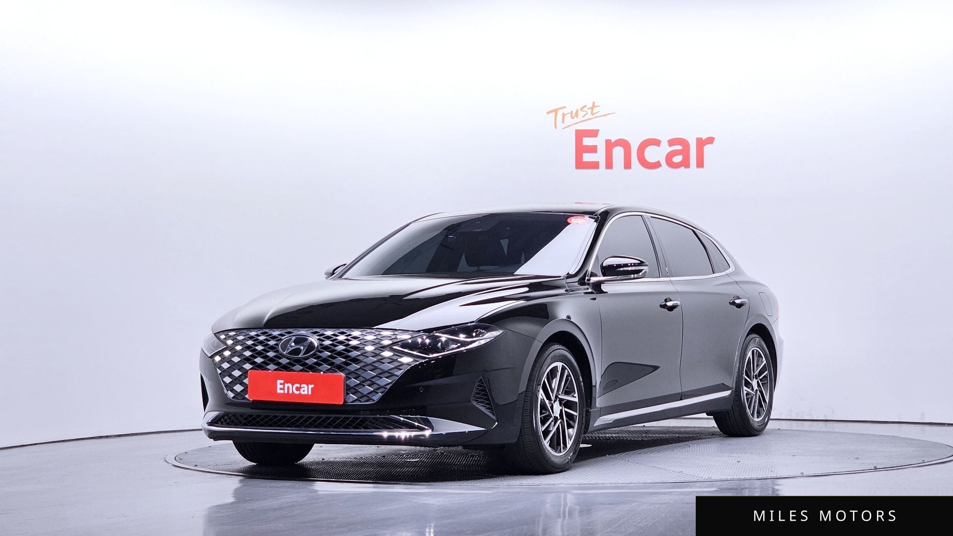 Hyundai Grandeur 2022 — фото 1 из 12