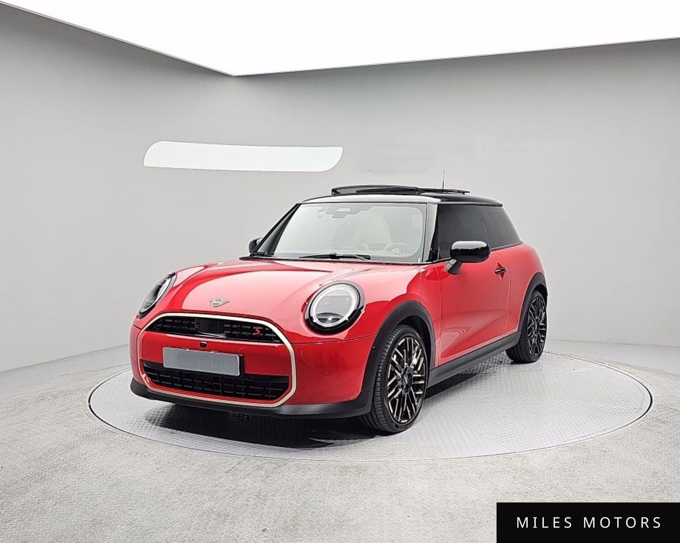 MINI Cooper S 2025 — фото 1 из 12