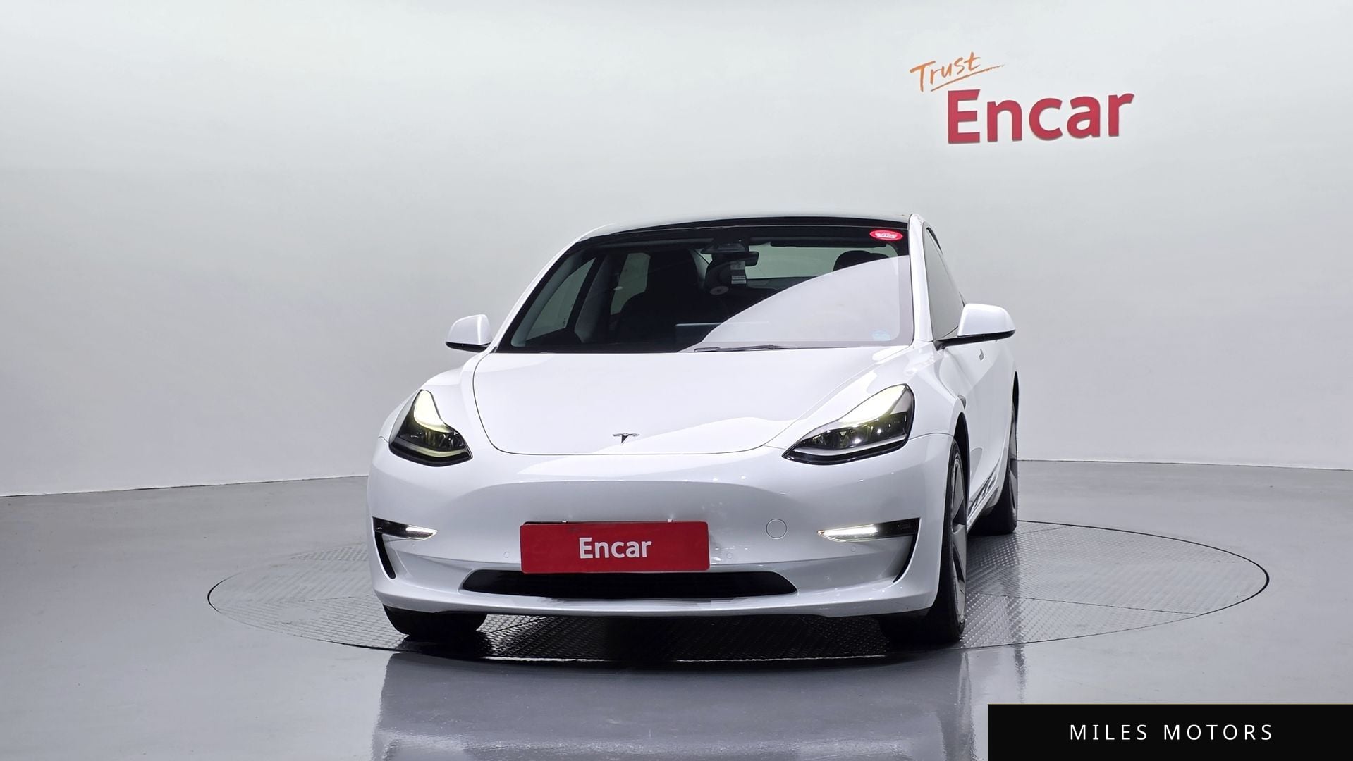 Tesla Model 3 2022 — миниатюра 3