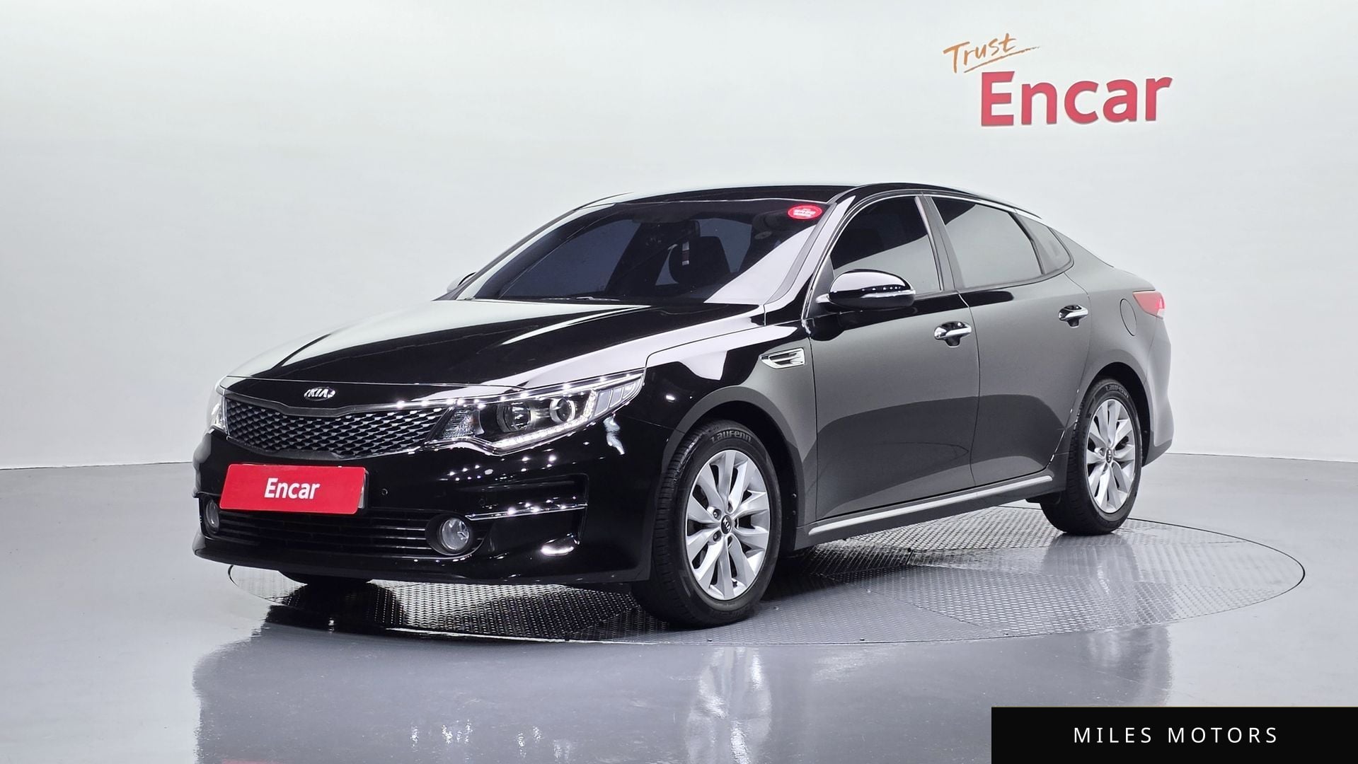 Kia K5 2017 — фото 1 из 12