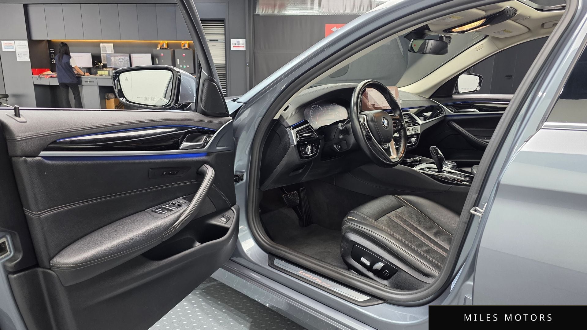 BMW 5 Series (G30) 2019 — миниатюра 12