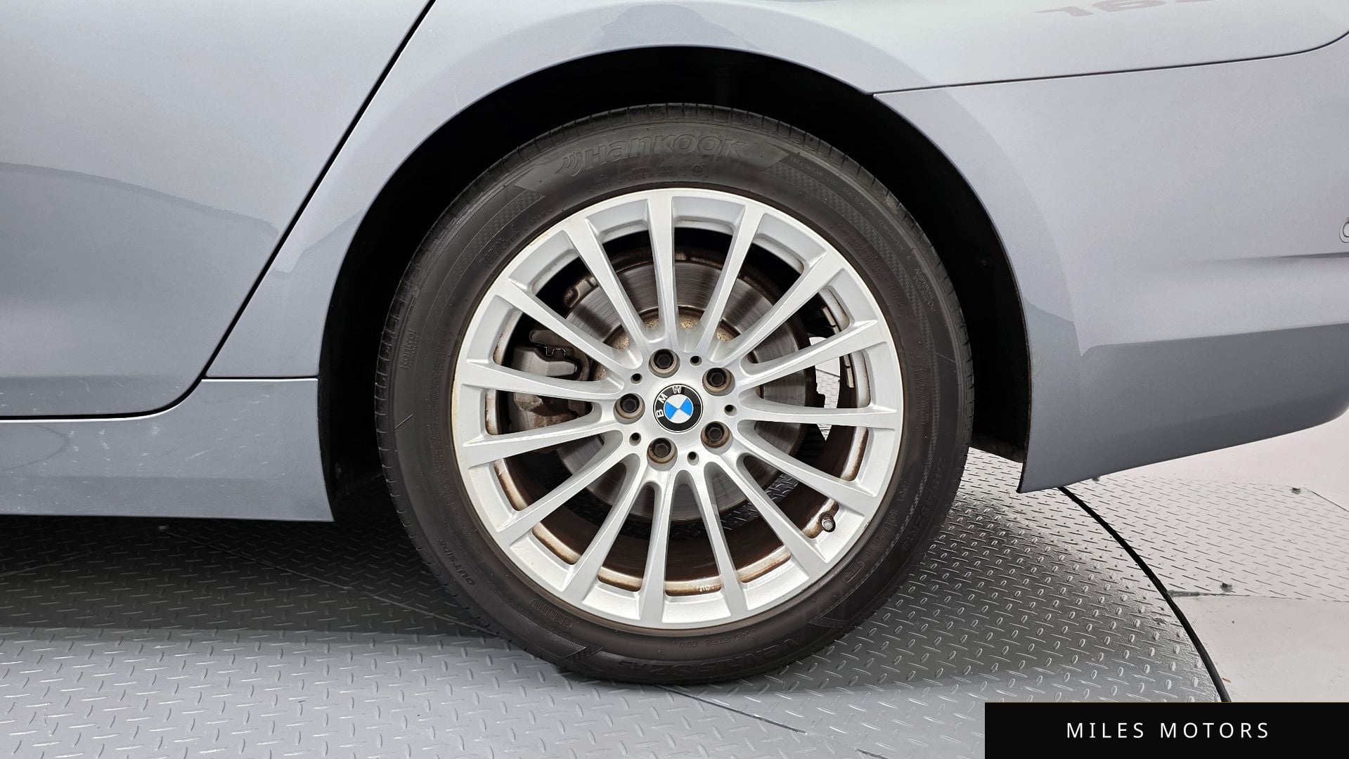 BMW 5 Series (G30) 2019 — миниатюра 6