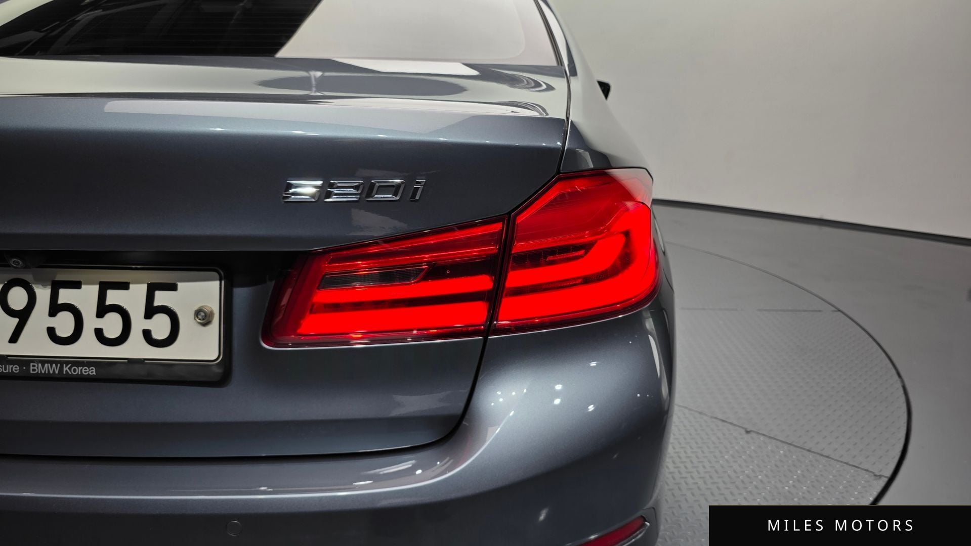 BMW 5 Series (G30) 2019 — миниатюра 8
