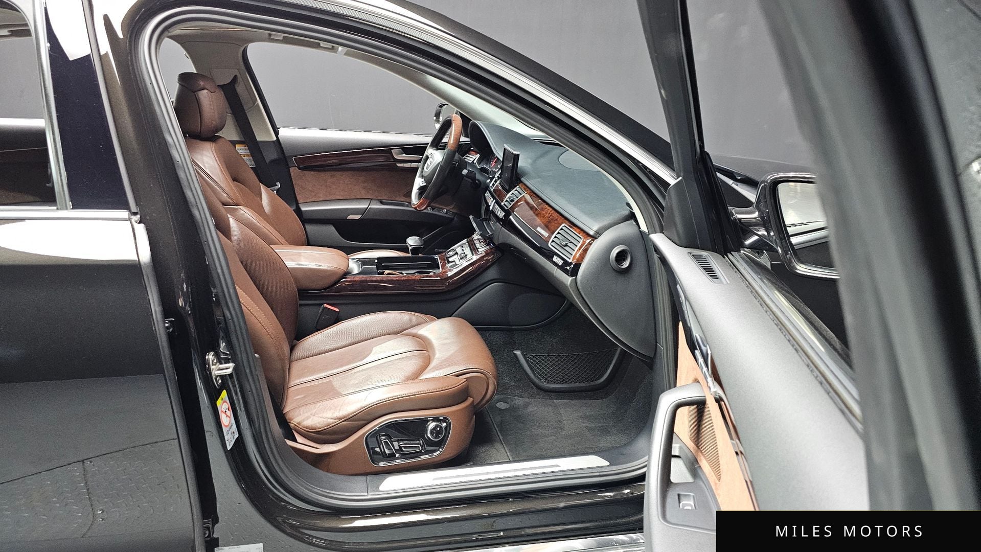 Audi A8 2013 — миниатюра 11