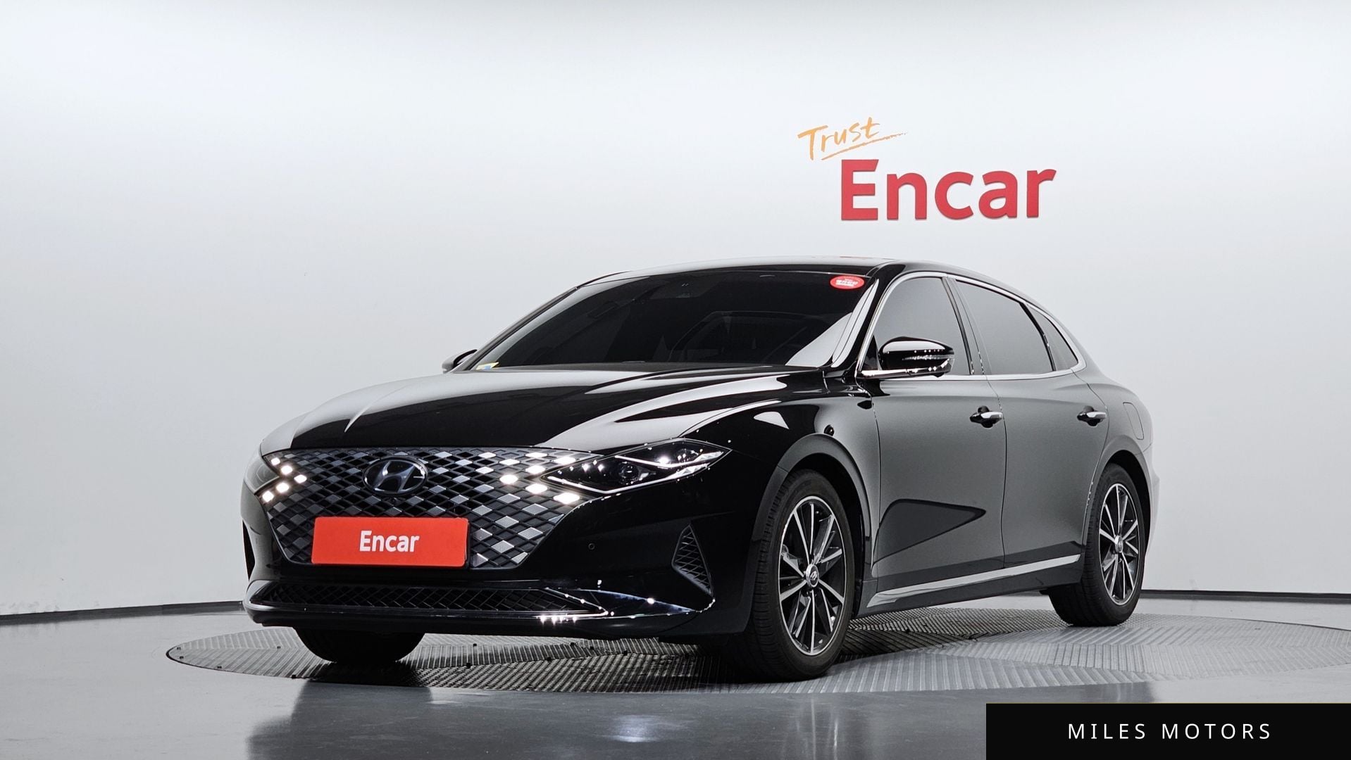 Hyundai Grandeur 2022 — фото 1 из 12