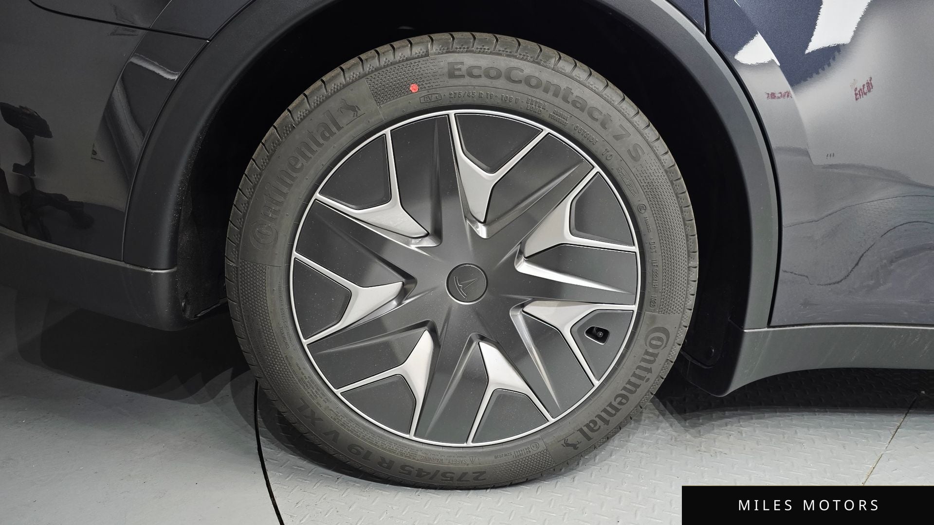 Tesla Model Y 2026 — миниатюра 5