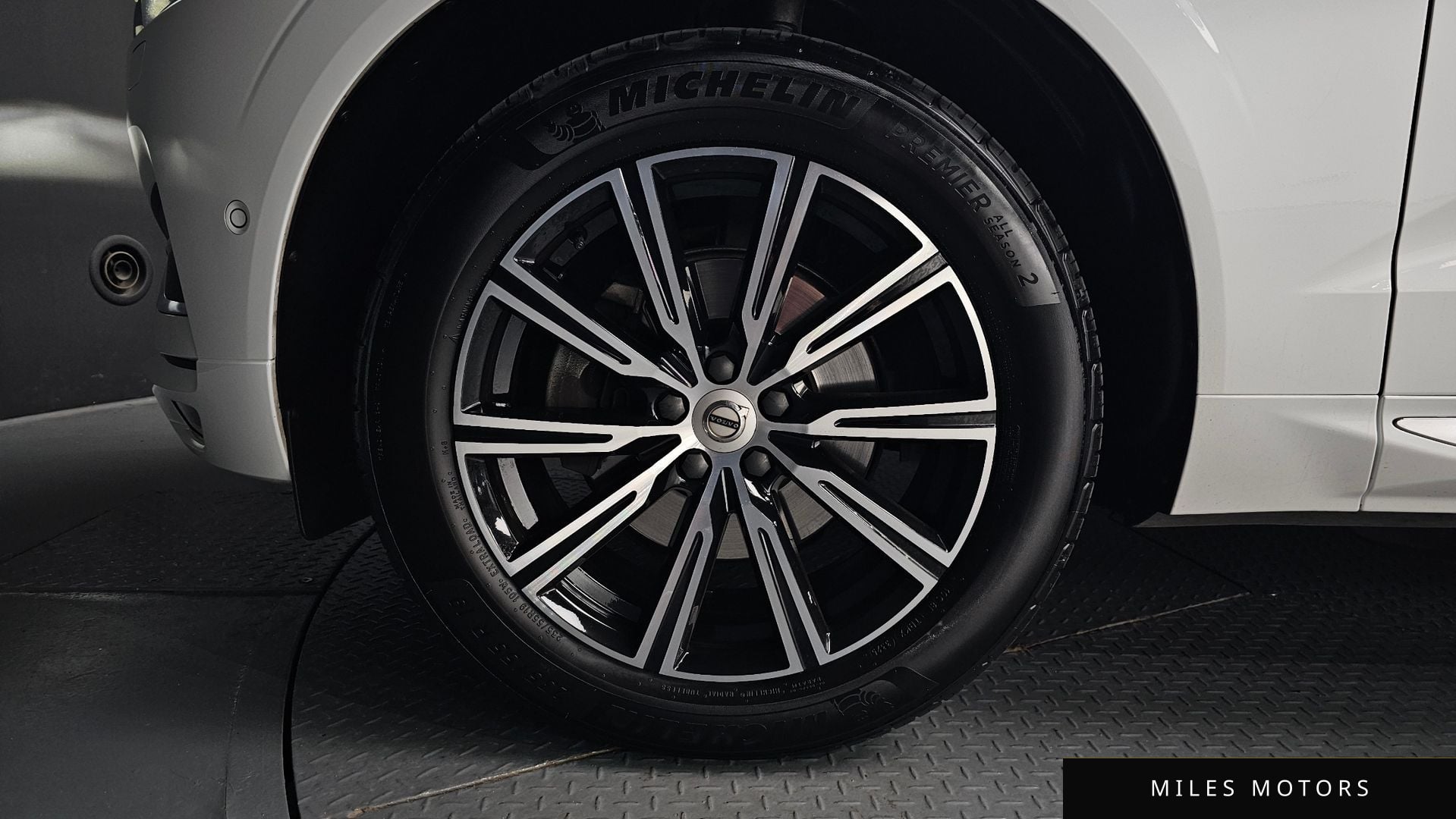 Volvo XC60 2021 — миниатюра 4