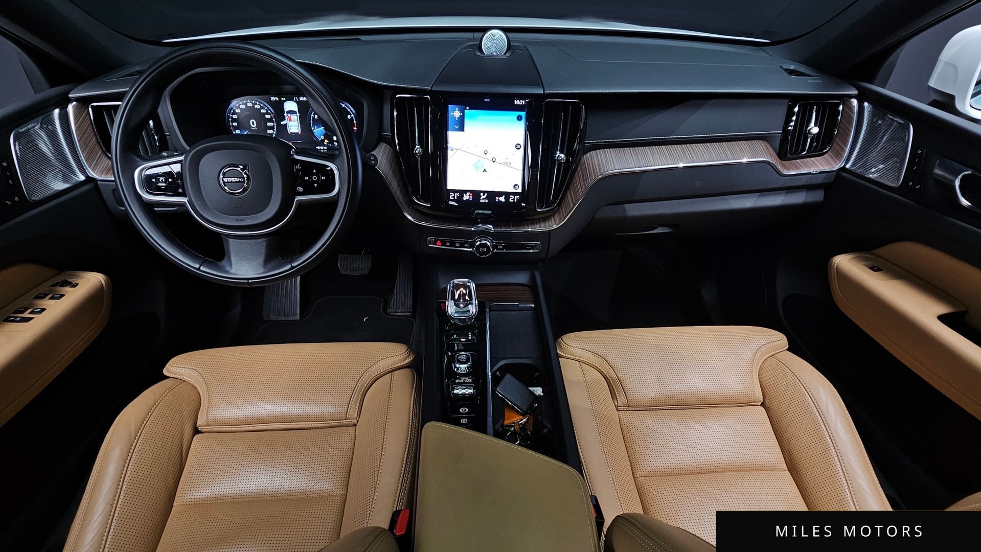 Volvo XC60 2021 — миниатюра 9